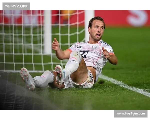 凯恩点射救主瞬间，拜仁避免主场失利